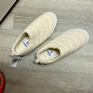 Hurley Arlo Puff NWT